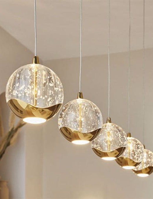 Suspension barre LED SPARK en métal doré et verre
