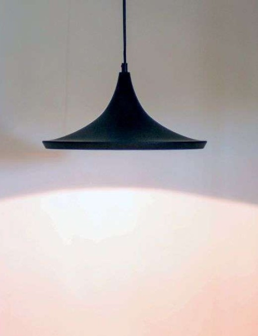 Suspension industrielle AREGUA noire en métal