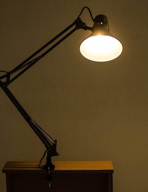 lampe de bureau à clip articulée architecte grise en métal